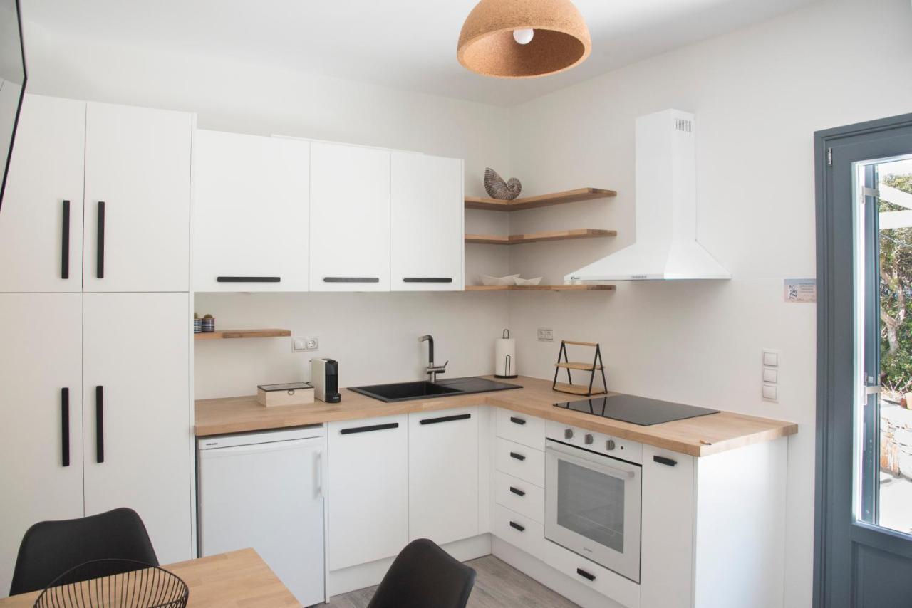 Вилла White New 1Bd House With Private Jacuzzi In Isterni Isterni  Экстерьер фото